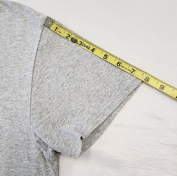 Disney Mickey Mouse Men's Gray Classic Mouse Graphic T-Shirt Short Sleeve, sz MD - Picture 8 of 9